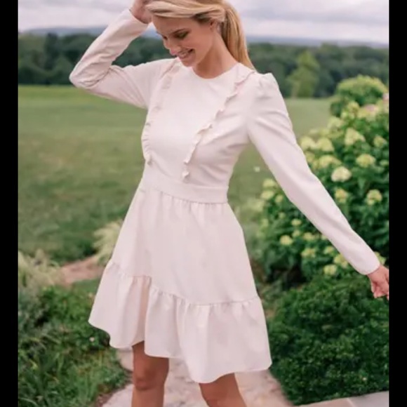 Gal meets glam cream long sleeve dress - Picture 1 of 4